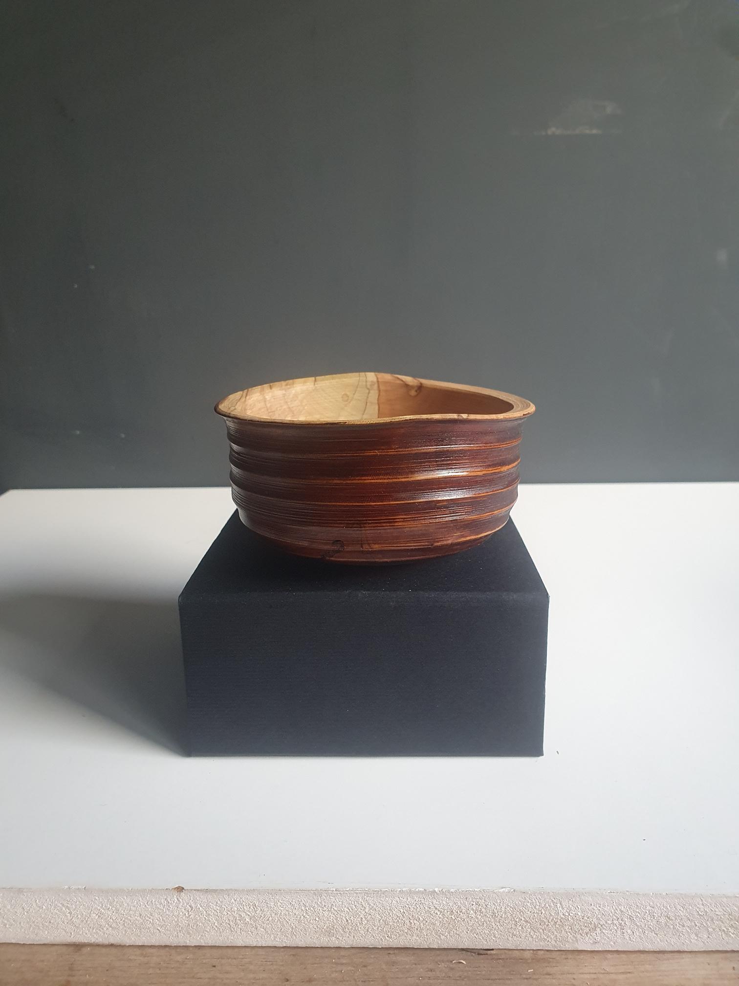 Ribbed Holly Bowls - Image 4