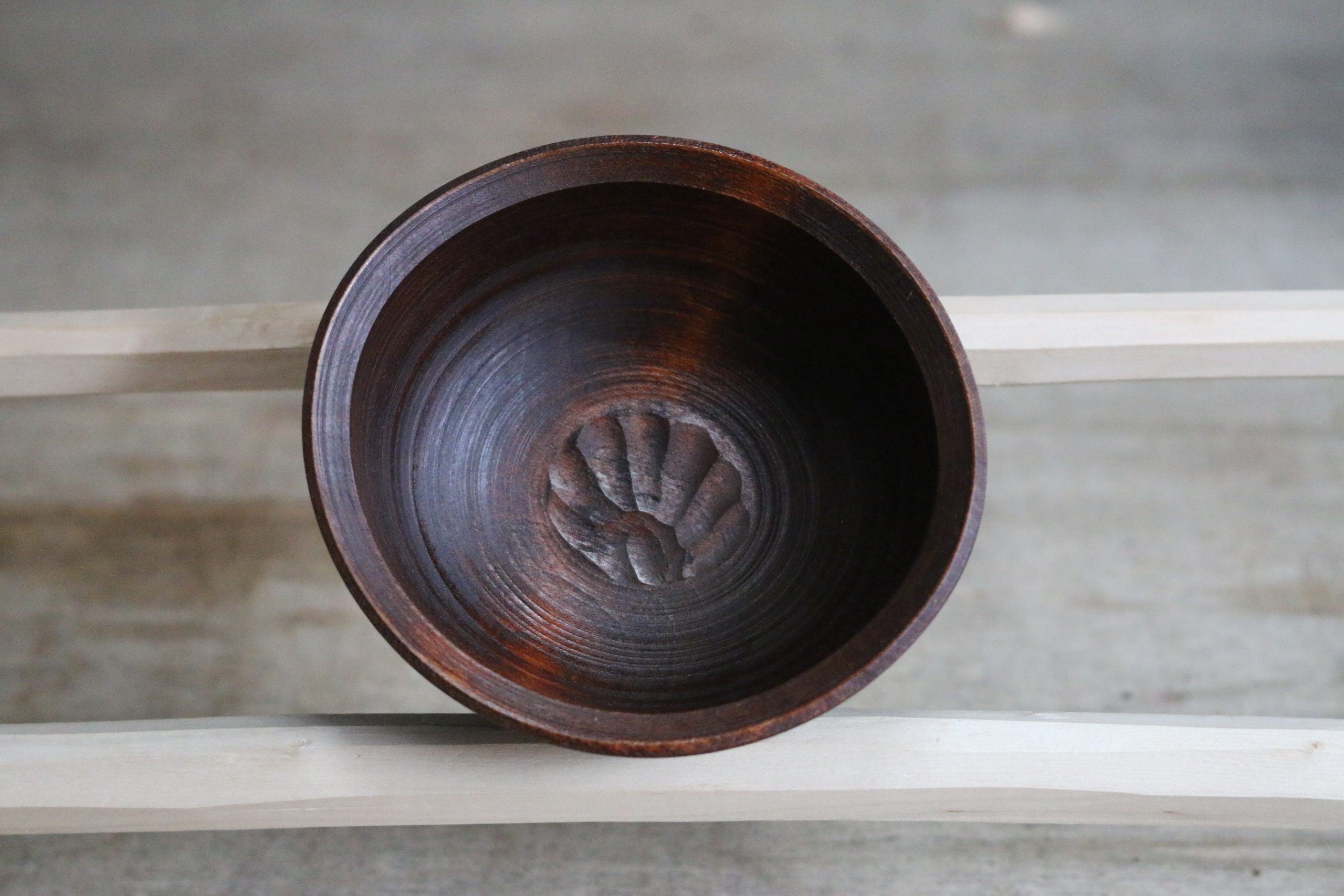 Ribbed Holly Bowls - Image 5